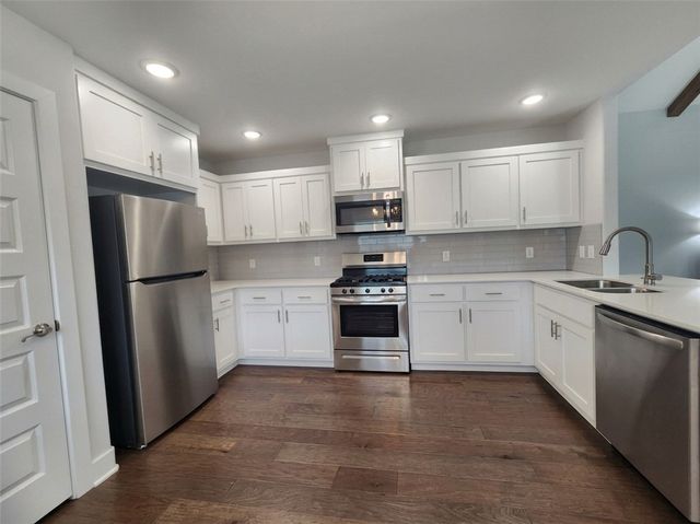 2891 S Cobalt Avenue, Fayetteville, AR 72701