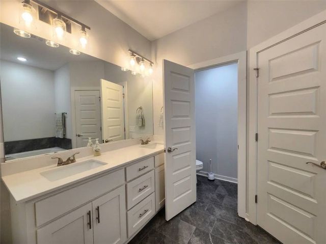 2891 S Cobalt Avenue, Fayetteville, AR 72701