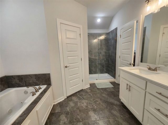 2891 S Cobalt Avenue, Fayetteville, AR 72701