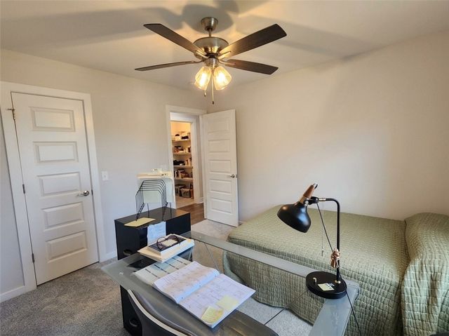 2891 S Cobalt Avenue, Fayetteville, AR 72701