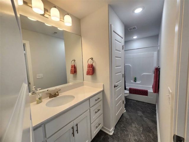 2891 S Cobalt Avenue, Fayetteville, AR 72701