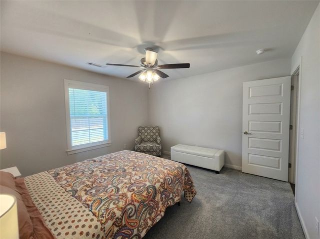 2891 S Cobalt Avenue, Fayetteville, AR 72701