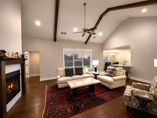 2891 S Cobalt Avenue, Fayetteville, AR 72701
