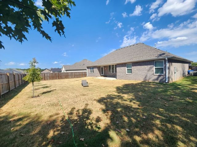 2891 S Cobalt Avenue, Fayetteville, AR 72701