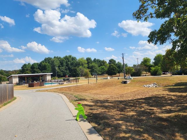 2891 S Cobalt Avenue, Fayetteville, AR 72701
