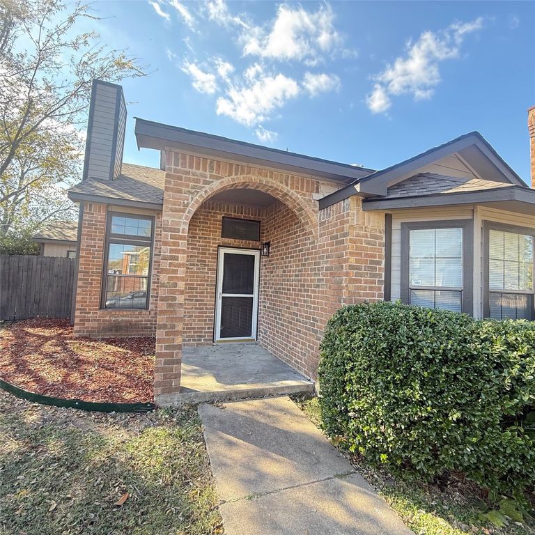 902 Binbrook Drive, Mesquite, TX 75149