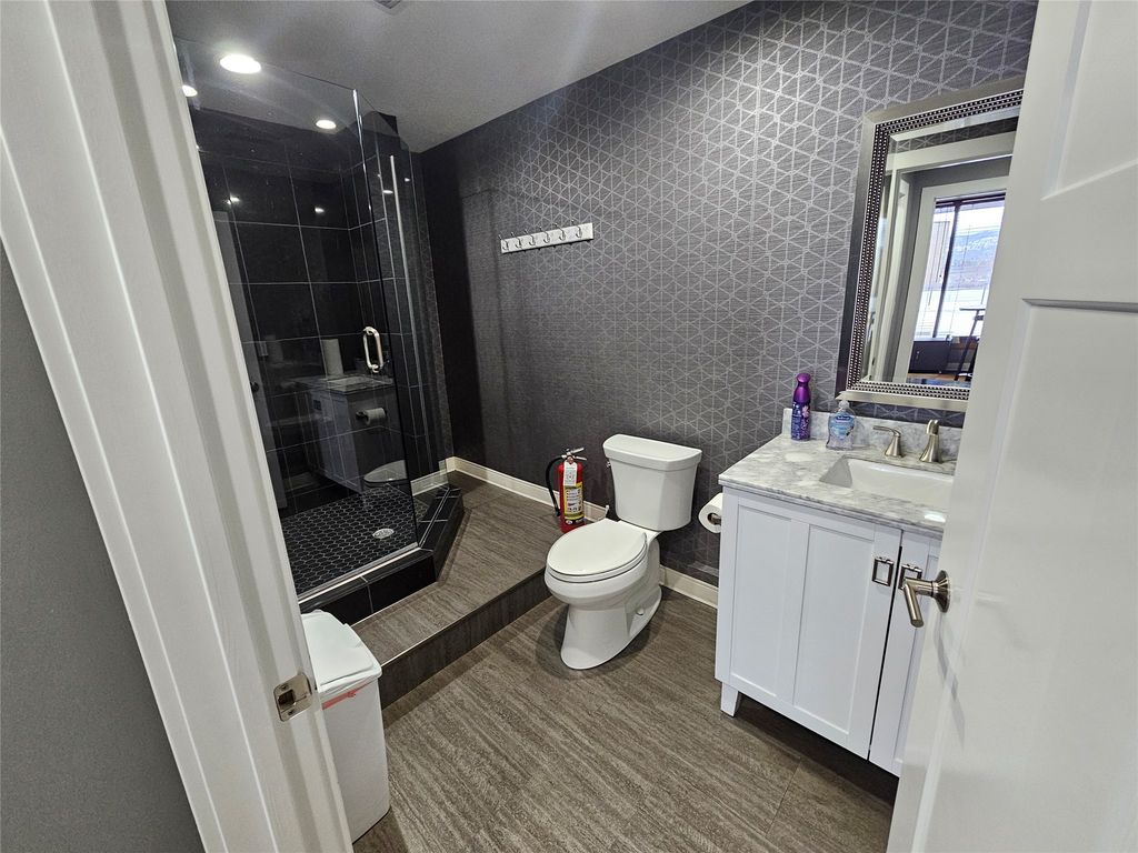 100 Financial Drive 300, Kalispell, MT 59901 photo 6