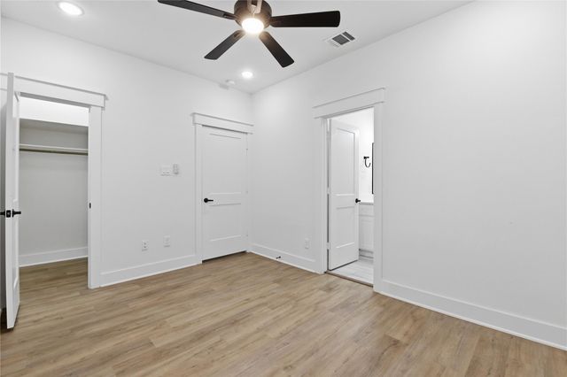 1243 W 23rd Street B, Houston, TX 77008