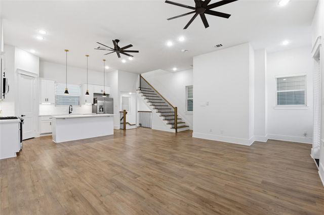 1243 W 23rd Street B, Houston, TX 77008