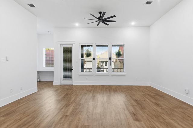 1243 W 23rd Street B, Houston, TX 77008