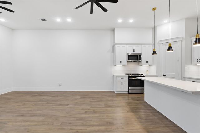 1243 W 23rd Street B, Houston, TX 77008