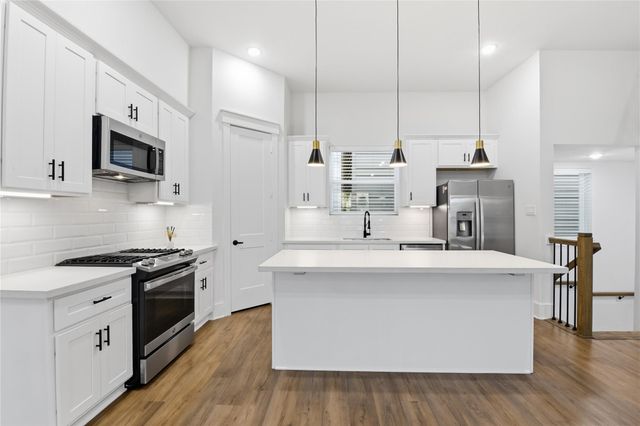 1243 W 23rd Street B, Houston, TX 77008