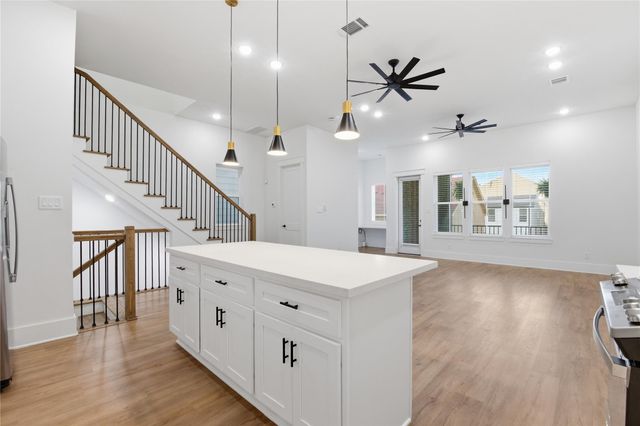 1243 W 23rd Street B, Houston, TX 77008