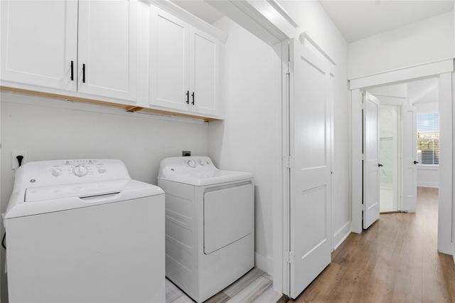 1243 W 23rd Street B, Houston, TX 77008