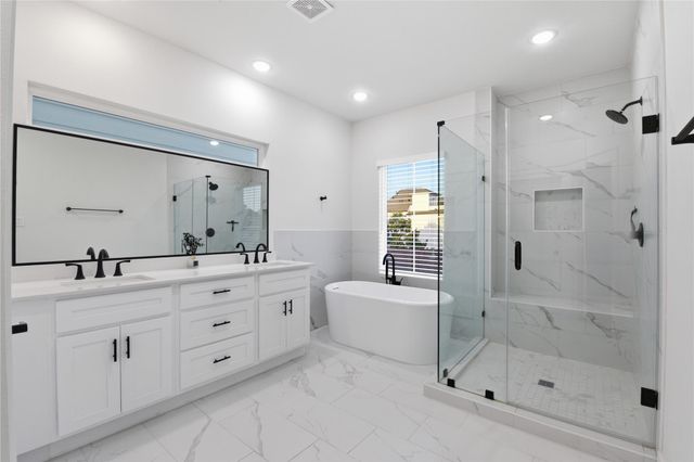 1243 W 23rd Street B, Houston, TX 77008