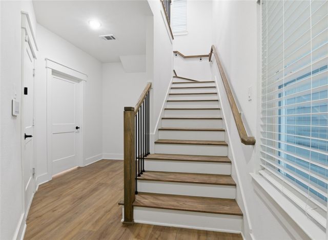 1243 W 23rd Street B, Houston, TX 77008