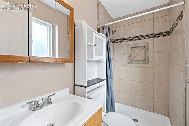 29 N Dartmouth Street, Colorado Springs, CO 80911