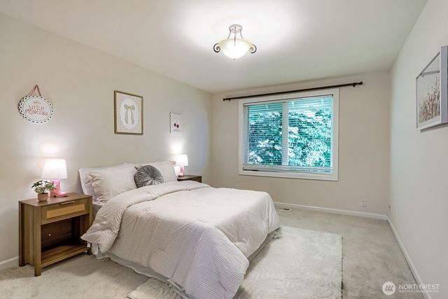 4736 134th Place SE, Bellevue, WA 98006
