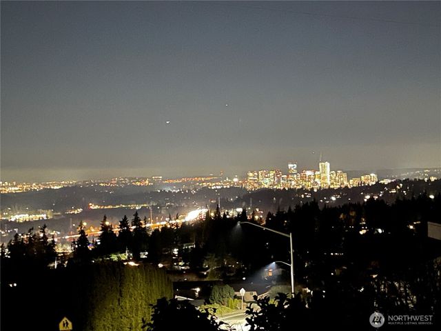 4736 134th Place SE, Bellevue, WA 98006