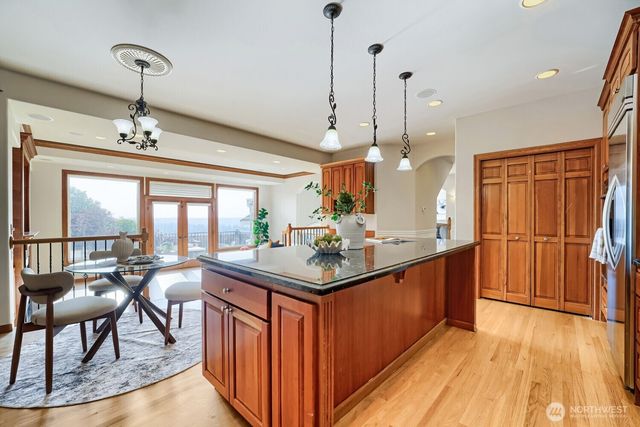 4736 134th Place SE, Bellevue, WA 98006