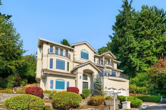 4736 134th Place SE, Bellevue, WA 98006