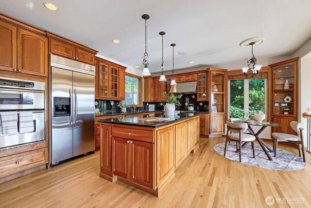 4736 134th Place SE, Bellevue, WA 98006