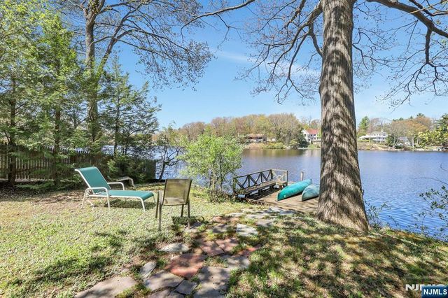75 Witte Road, West Milford, NJ 07480