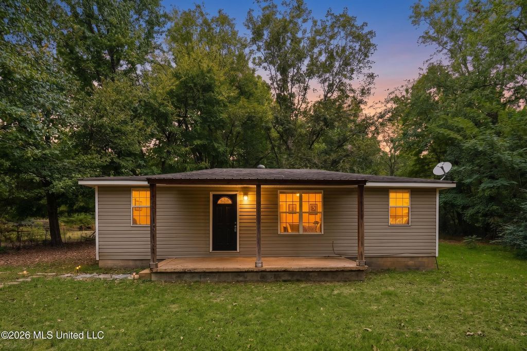 14881 Bell Road, Byhalia, MS 38611 — exterior