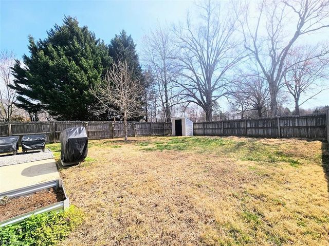 3650 Sunset Hollow Drive, High Point, NC 27265