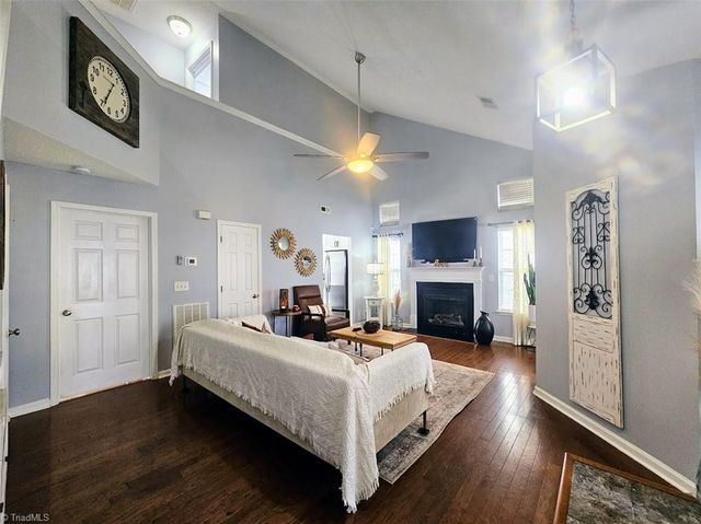 3650 Sunset Hollow Drive, High Point, NC 27265