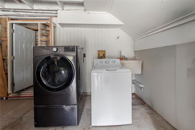 1143 MEYERS ROAD, Venice, FL 34292