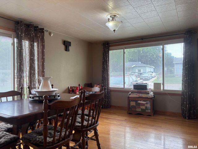 102 W RIO Drive, Washington, IL 61571