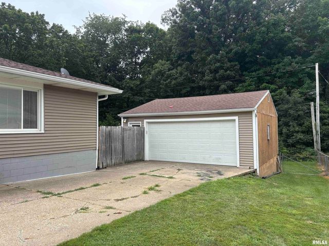 102 W RIO Drive, Washington, IL 61571