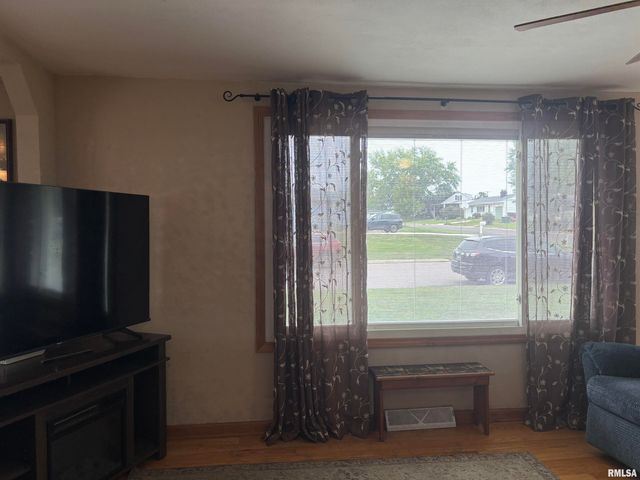 102 W RIO Drive, Washington, IL 61571