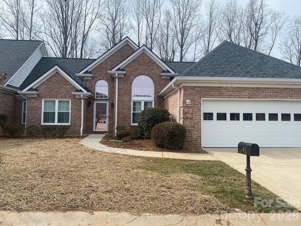 3131 9th Street Drive NE 43, Hickory, NC 28601