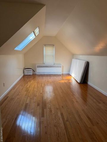 268 Schenck Avenue, Great Neck, NY 11021