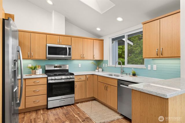 4410 San Juan Avenue, Anacortes, WA 98221