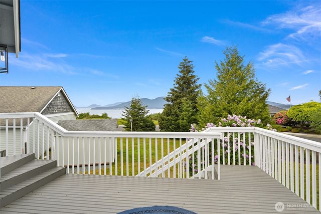 4410 San Juan Avenue, Anacortes, WA 98221
