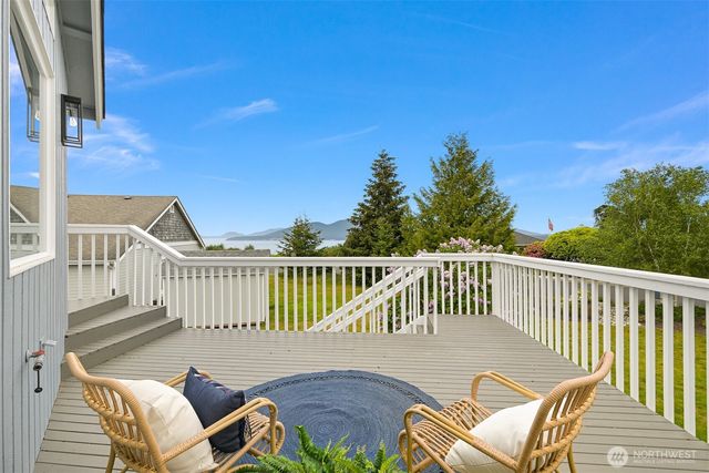 4410 San Juan Avenue, Anacortes, WA 98221