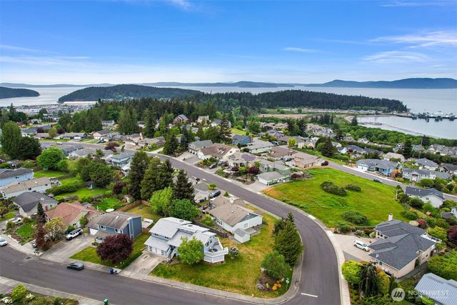 4410 San Juan Avenue, Anacortes, WA 98221