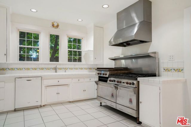 301 S Arden Boulevard, Los Angeles, CA 90020