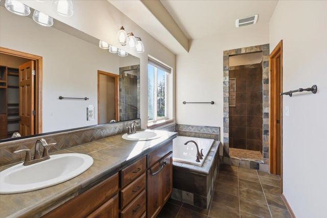 8505 E Broad Ln, Spokane, WA 99212