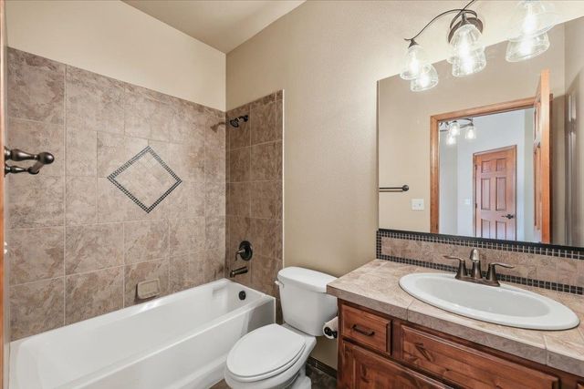 8505 E Broad Ln, Spokane, WA 99212