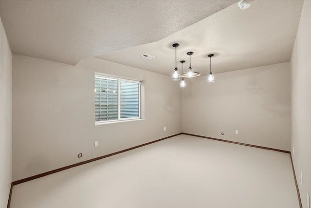 8505 E Broad Ln, Spokane, WA 99212