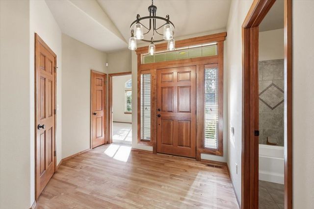 8505 E Broad Ln, Spokane, WA 99212