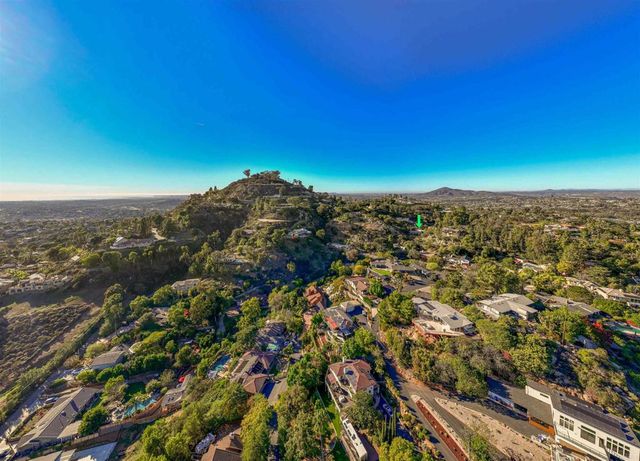 10111 Pinnacle Lane, La Mesa, CA 91941