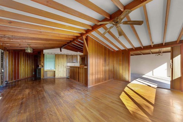 10111 Pinnacle Lane, La Mesa, CA 91941