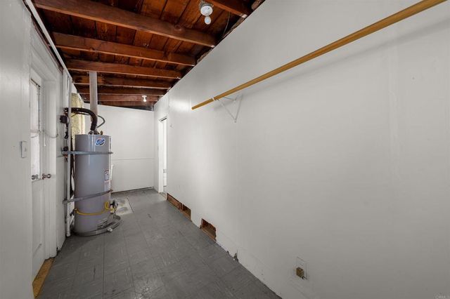 10111 Pinnacle Lane, La Mesa, CA 91941