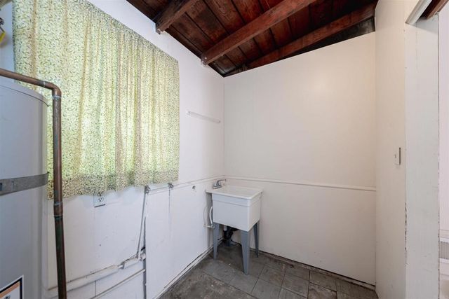 10111 Pinnacle Lane, La Mesa, CA 91941