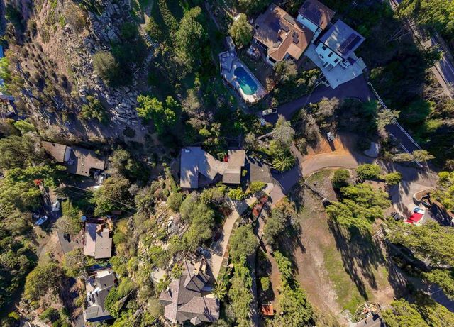 10111 Pinnacle Lane, La Mesa, CA 91941